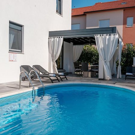 Villa Essenza - Luksuzne Kuce Za Odmor Vodice Eksteriør billede
