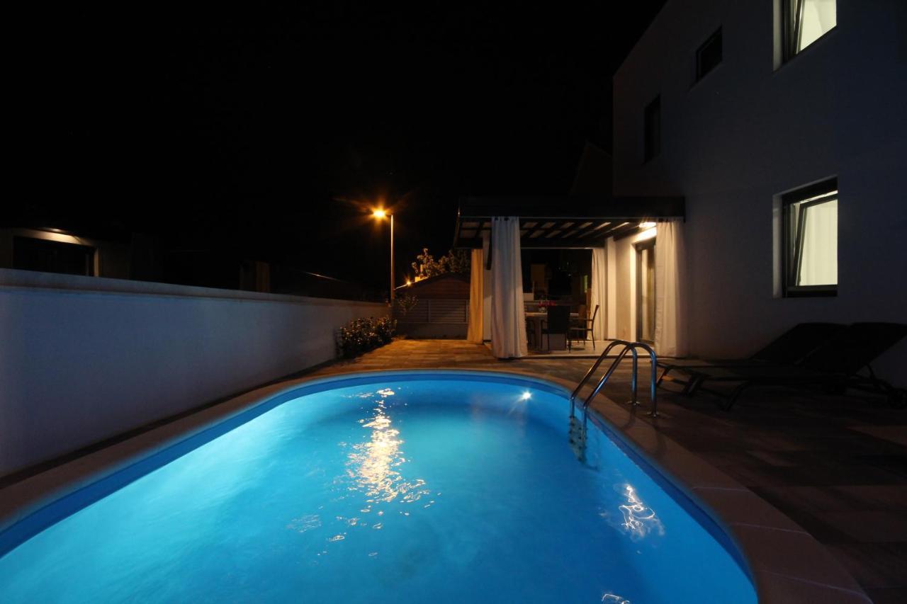 Villa Essenza - Luksuzne Kuce Za Odmor Vodice Eksteriør billede