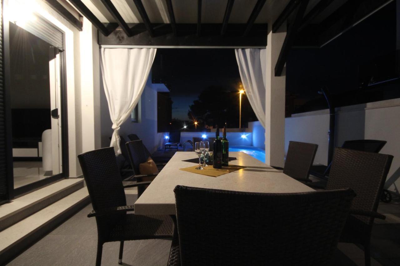 Villa Essenza - Luksuzne Kuce Za Odmor Vodice Eksteriør billede