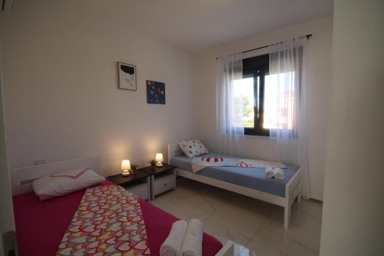 Villa Essenza - Luksuzne Kuce Za Odmor Vodice Eksteriør billede