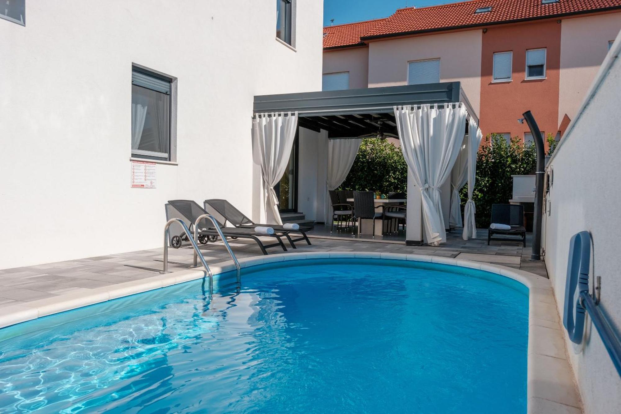 Villa Essenza - Luksuzne Kuce Za Odmor Vodice Eksteriør billede