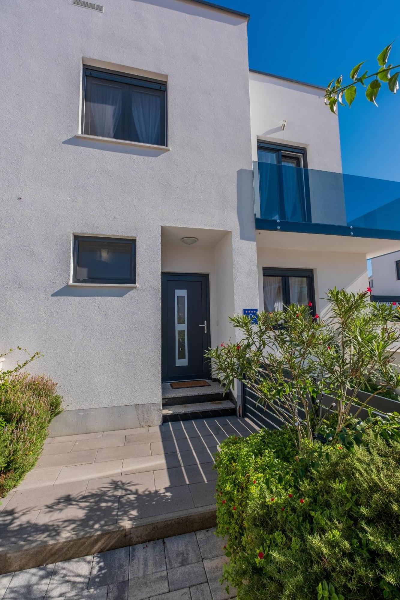 Villa Essenza - Luksuzne Kuce Za Odmor Vodice Eksteriør billede