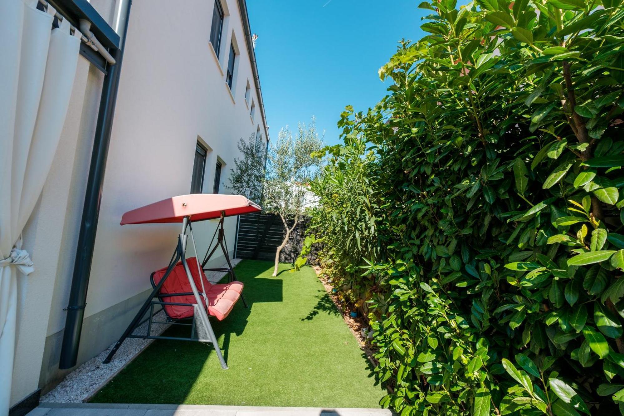 Villa Essenza - Luksuzne Kuce Za Odmor Vodice Eksteriør billede
